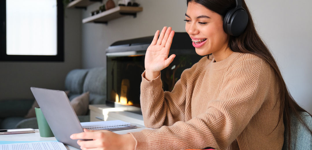 Will Braces Fix The Gap In My Teeth? Guide To Braces And Clear Aligners